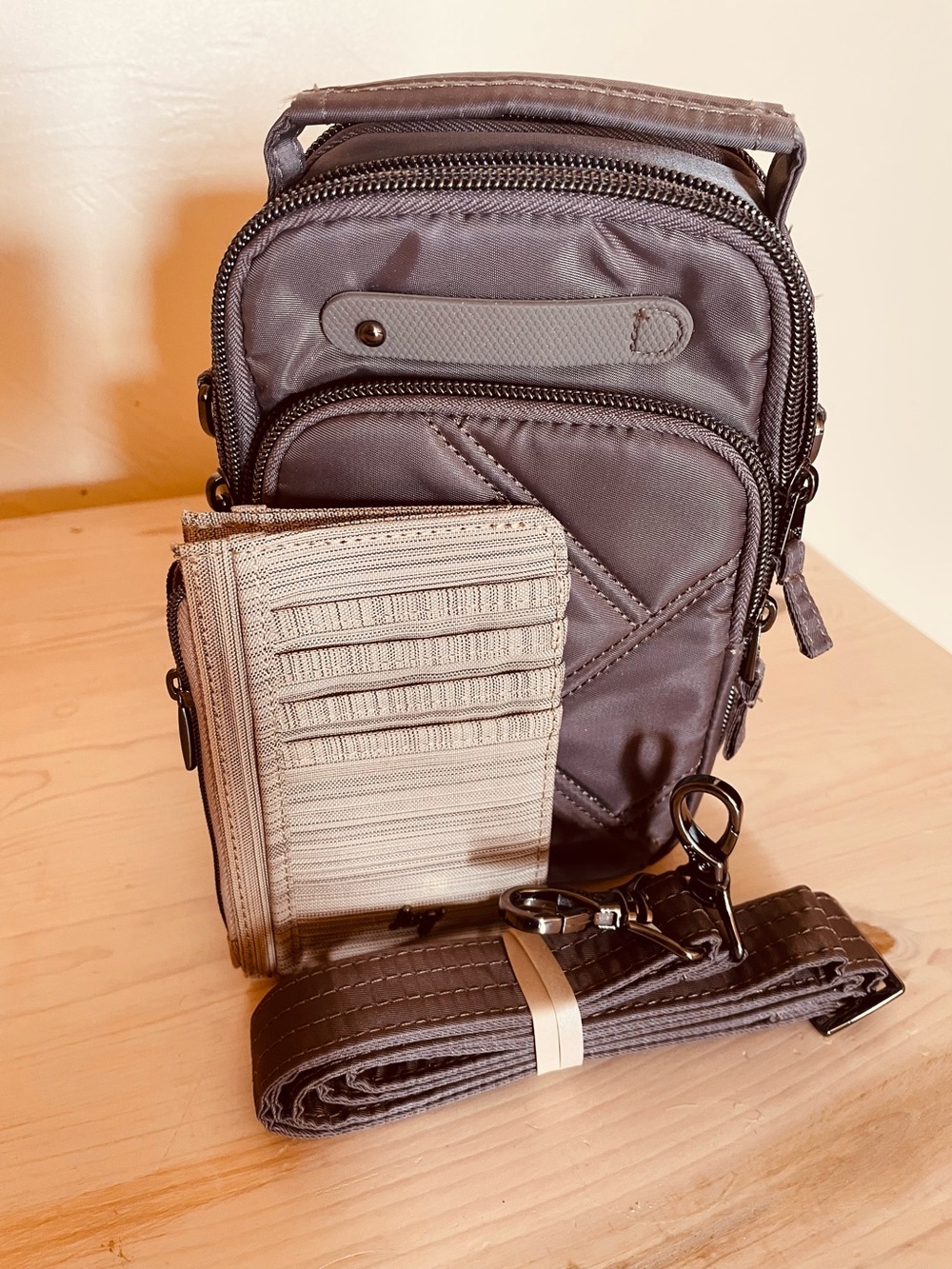 Lug Skeeter Mini  Bridge and a Lug Slide Wallet  (P15)